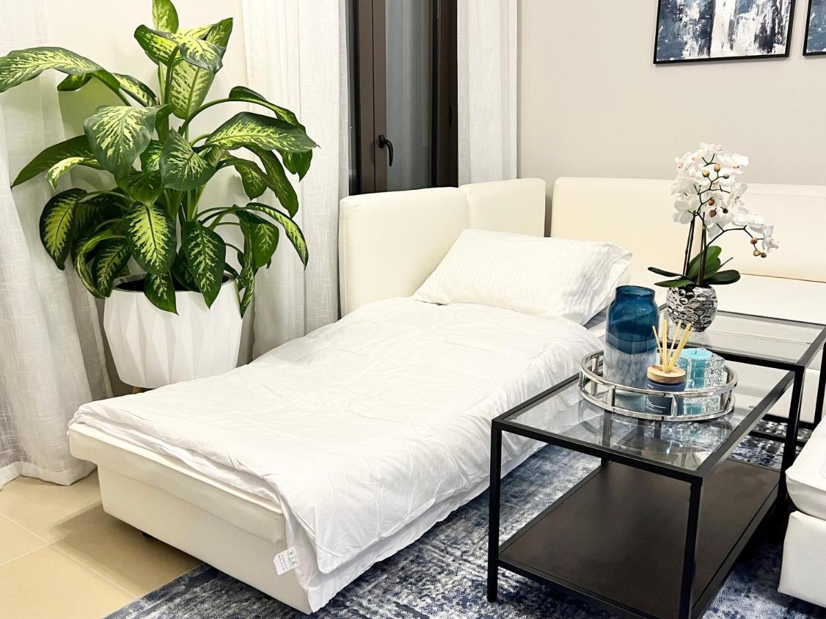 Stylish Apartment With A Jacuzzi Muscat Eksteriør billede