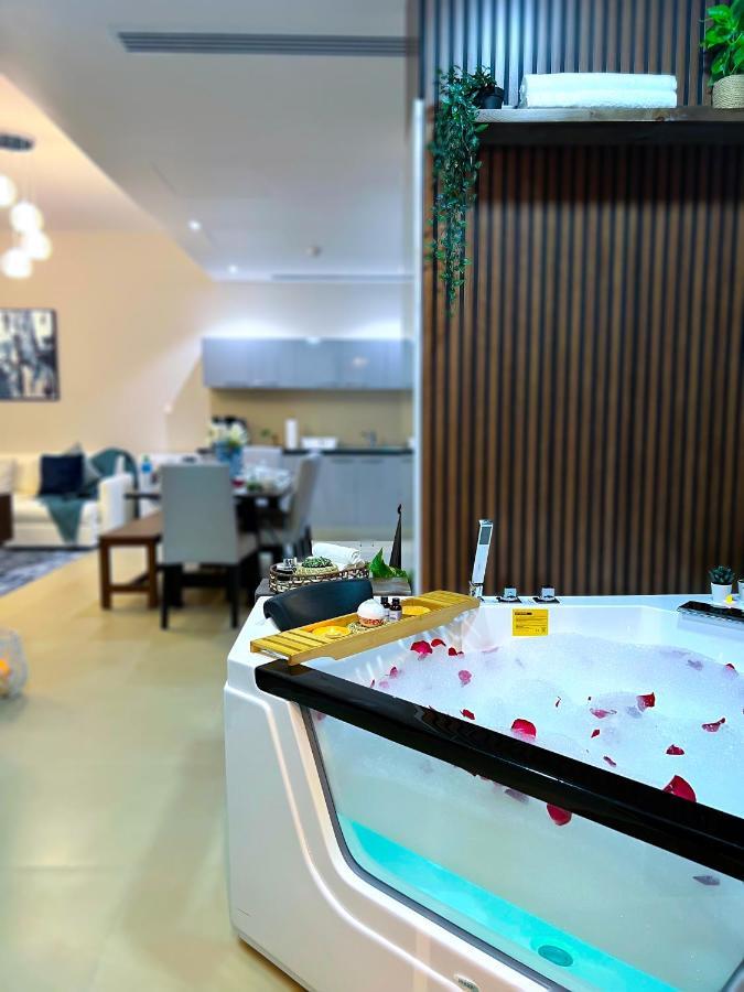 Stylish Apartment With A Jacuzzi Muscat Eksteriør billede